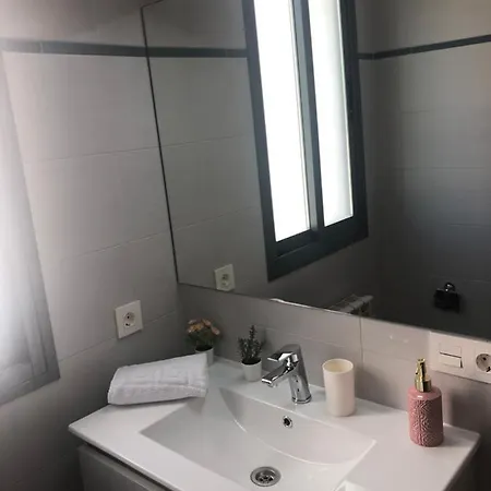 C/ Ramon Y Cajal Apartment